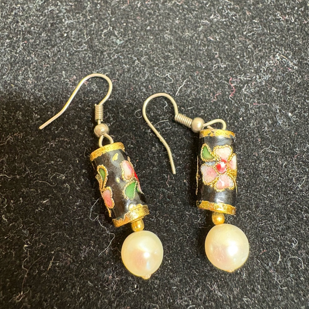 Elegant Black and Gold cloisonné Floral Earrings